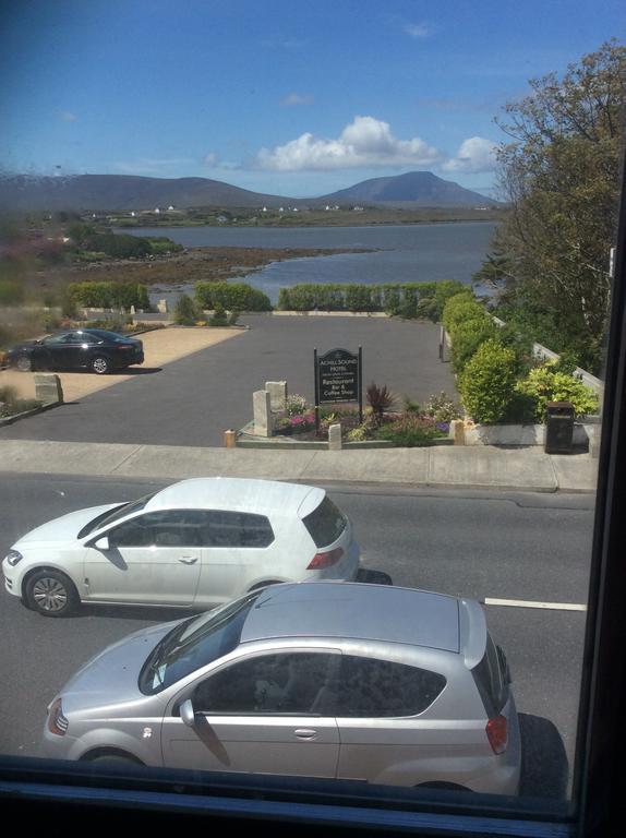 Achill Sound Hotel - Ostan Ghob A'Choire Εξωτερικό φωτογραφία