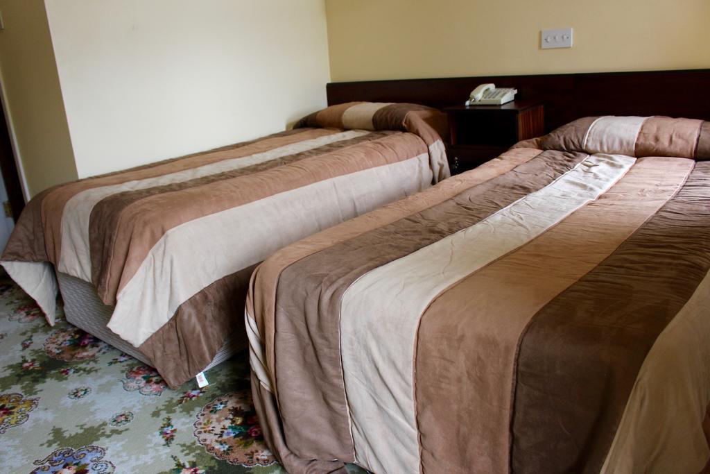 Achill Sound Hotel - Ostan Ghob A'Choire Εξωτερικό φωτογραφία